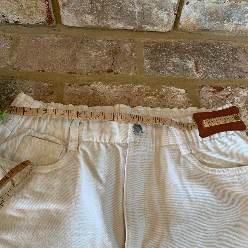 H&M | High Waisted Paper Bag White Pants | 4 - Picture 11 of 14